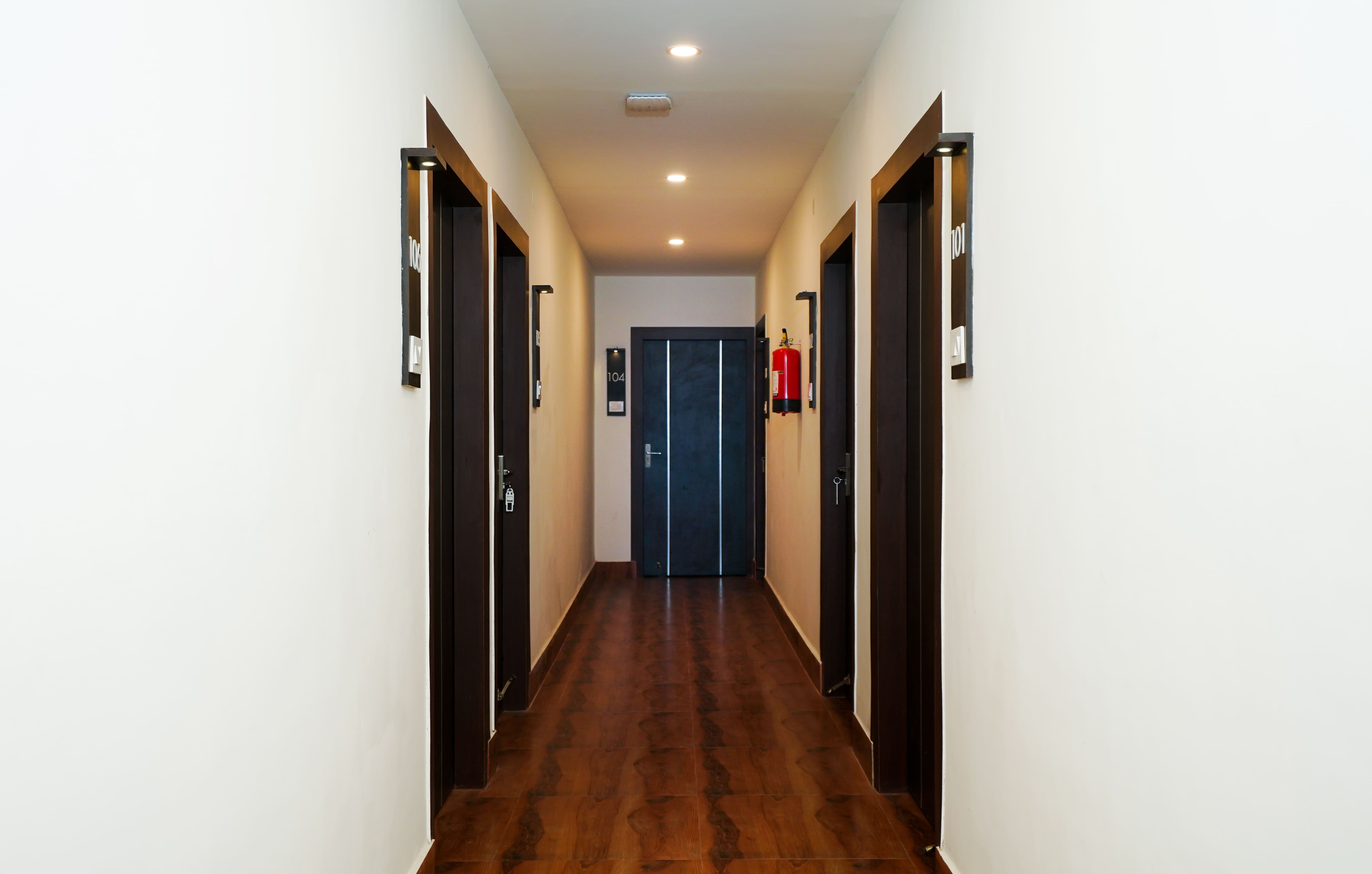 Executive Room Image 2